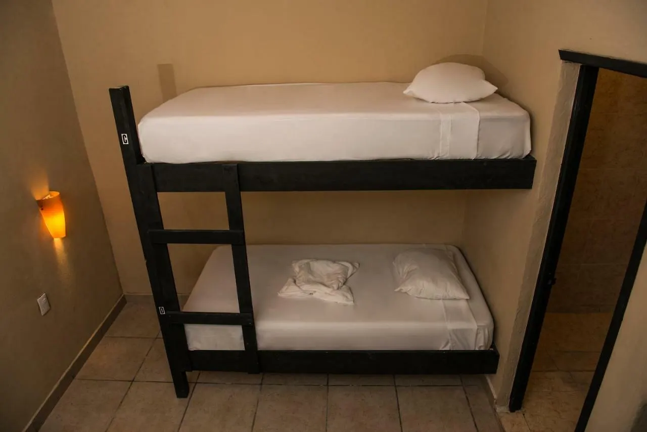Hostal La Playita Pdc Playa del Carmen Guest house